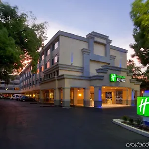 Hotel Express Convention Center, An Ihg